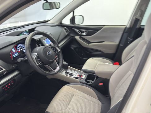 Used 2023 Subaru Forester Premium image 8