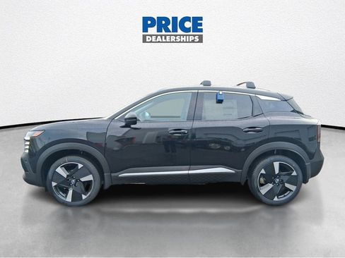 New 2026 Nissan Kicks SR image 8