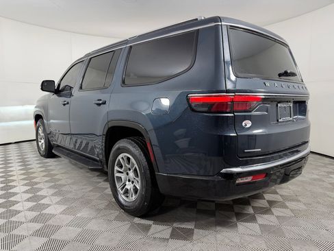 Used 2023 Jeep Wagoneer 4WD image 3