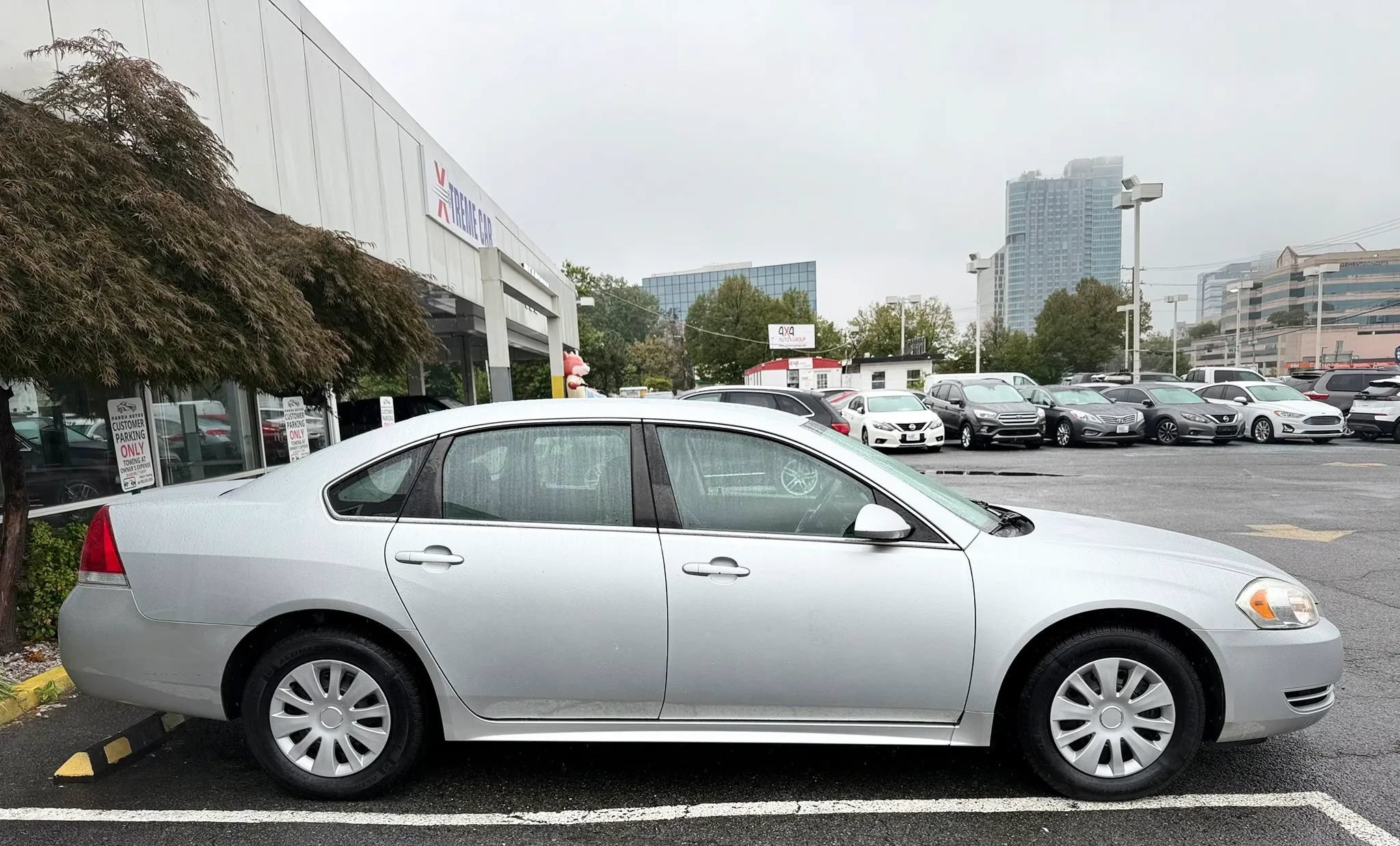 Used 2010 Chevrolet Impala LS FWD image 2