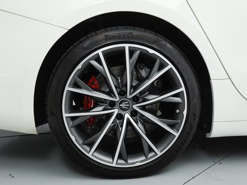 Certified 2023 Maserati Ghibli Modena RWD image 20
