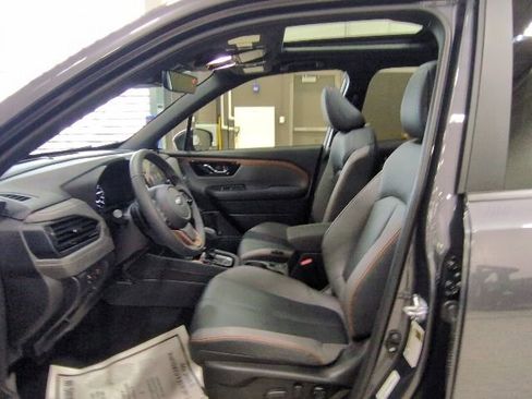 Used 2025 Subaru Forester Sport AWD/4WD image 12