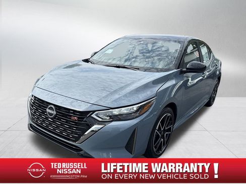 New 2025 Nissan Sentra SR FWD image 1