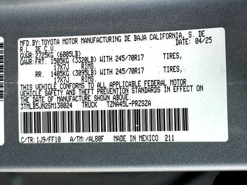 Certified 2025 Toyota Tacoma SR5 AWD/4WD image 32