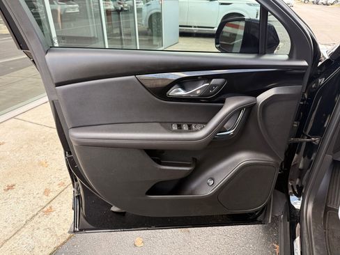 Used 2022 Chevrolet Blazer RS FWD image 38
