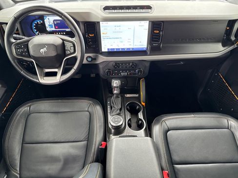 Used 2022 Ford Bronco Badlands image 12