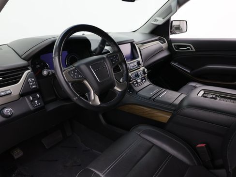Used 2019 GMC Yukon Denali w/ Denali Ultimate Package RWD image 11