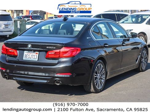 Used 2018 BMW 530e xDrive w/ Premium Package 2 image 4