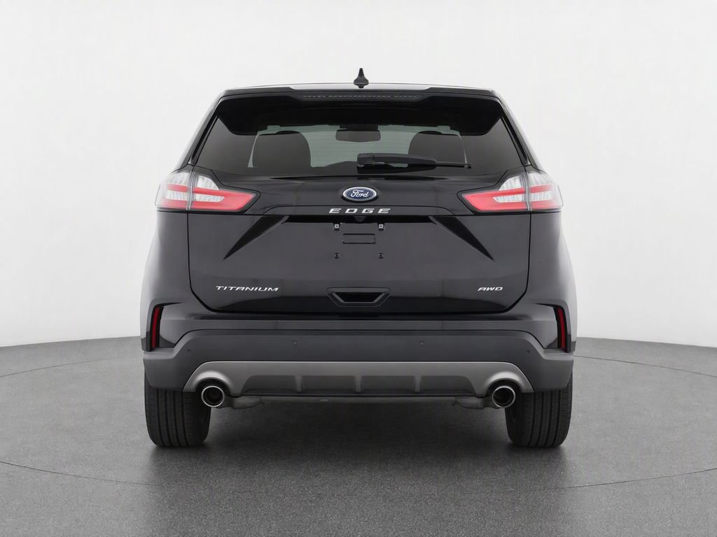 Used 2022 Ford Edge Titanium AWD/4WD image 7