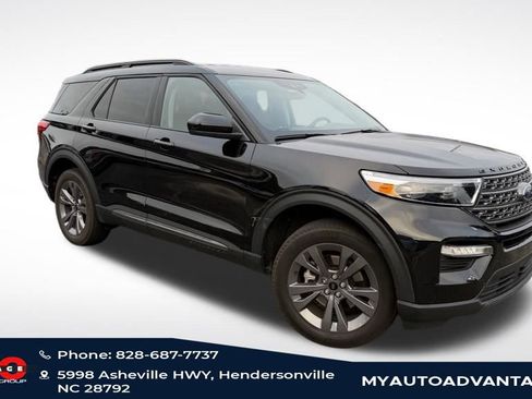 Used 2022 Ford Explorer XLT w/ Equipment Group 202A AWD/4WD image 2
