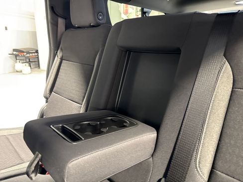 New 2026 Chevrolet Suburban LS w/ Max Trailering Package AWD/4WD image 38
