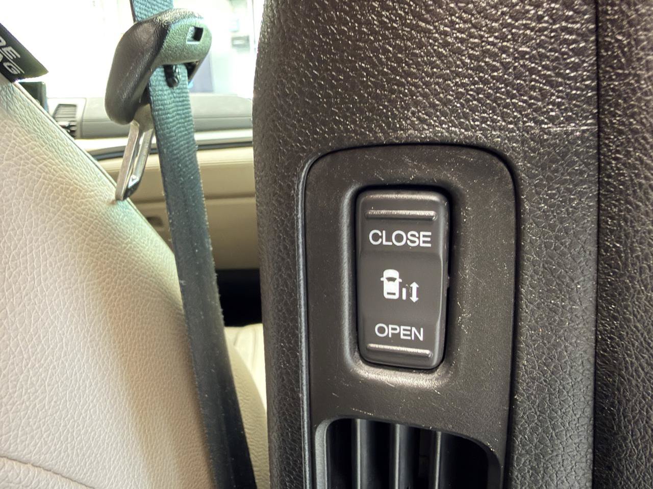 Used 2018 Honda Odyssey Elite image 27