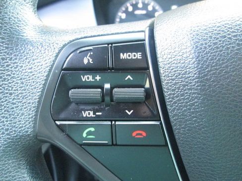 Used 2017 Hyundai Sonata SE FWD image 16