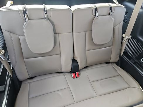Used 2023 Ford Explorer XLT w/ Equipment Group 202A RWD image 12