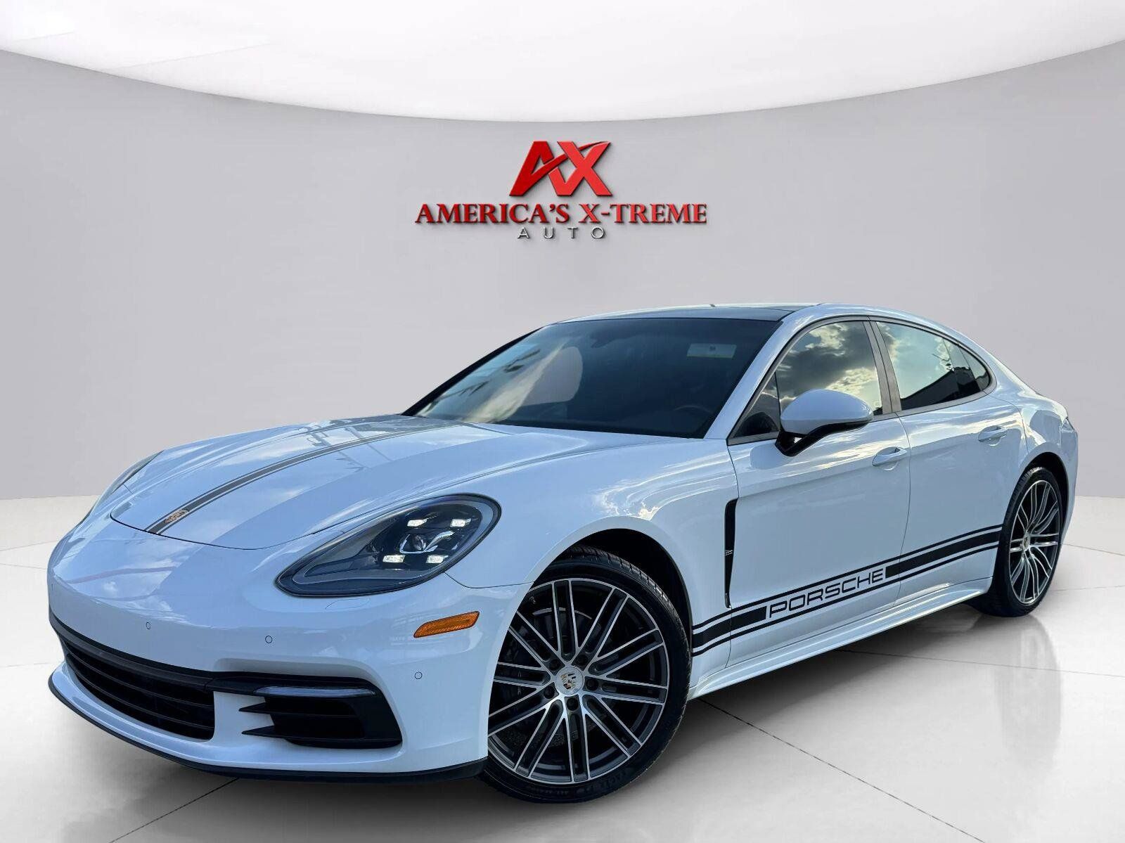 Used 2018 Porsche Panamera RWD image 1