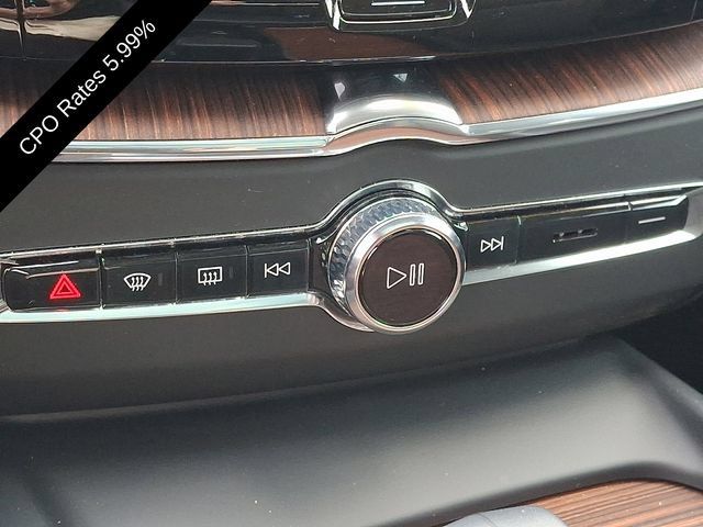 Certified 2023 Volvo XC60 B5 Plus w/ Climate Package AWD/4WD image 20