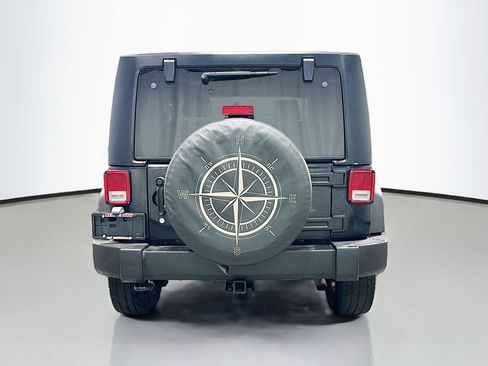 Used 2012 Jeep Wrangler Sport AWD/4WD image 7