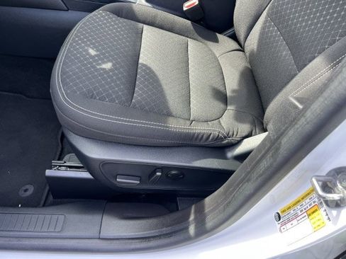 Certified 2024 Ford Escape Active w/ Tech Pack #1 image 9