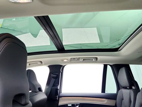 New 2026 Volvo XC90 B5 Core image 18
