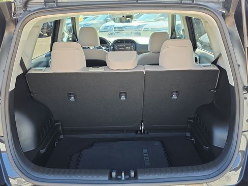 Certified 2025 Kia Soul LX FWD image 9