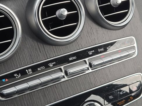 Used 2020 Mercedes-Benz C 300 4MATIC Sedan image 24