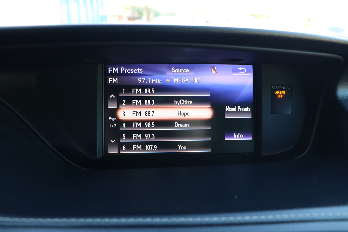 Used 2017 Lexus ES 350 w/ Navigation System Package FWD image 34