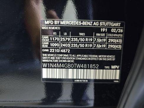 New 2026 Mercedes-Benz GLB 250 image 38