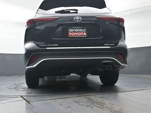Certified 2025 Toyota Highlander XSE image 41