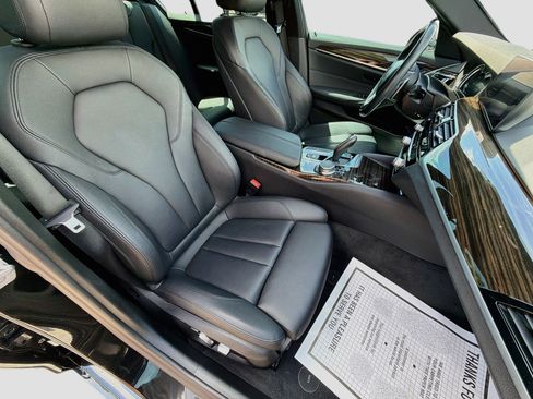 Used 2019 BMW 530i xDrive w/ Convenience Package AWD/4WD image 15