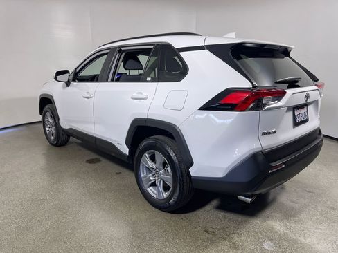 Certified 2025 Toyota RAV4 XLE AWD/4WD image 5