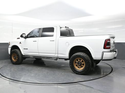 Used 2021 RAM 2500 Laramie w/ Night Edition AWD/4WD image 4