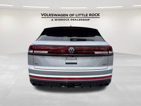 New 2025 Volkswagen Atlas Cross Sport SEL R-Line image 4