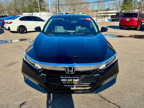 Used 2018 Honda Accord LX image 2
