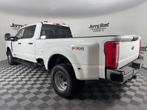 Used 2025 Ford F350 XLT w/ FX4 Off-Road Package AWD/4WD image 8