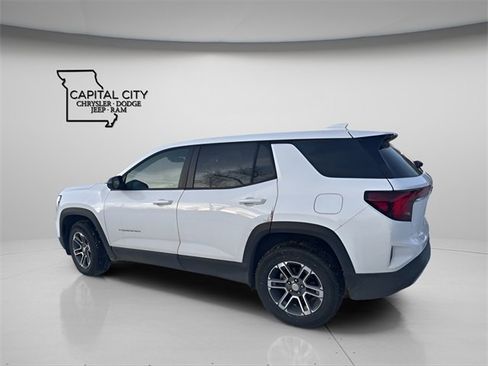 Used 2025 GMC Terrain Elevation image 4