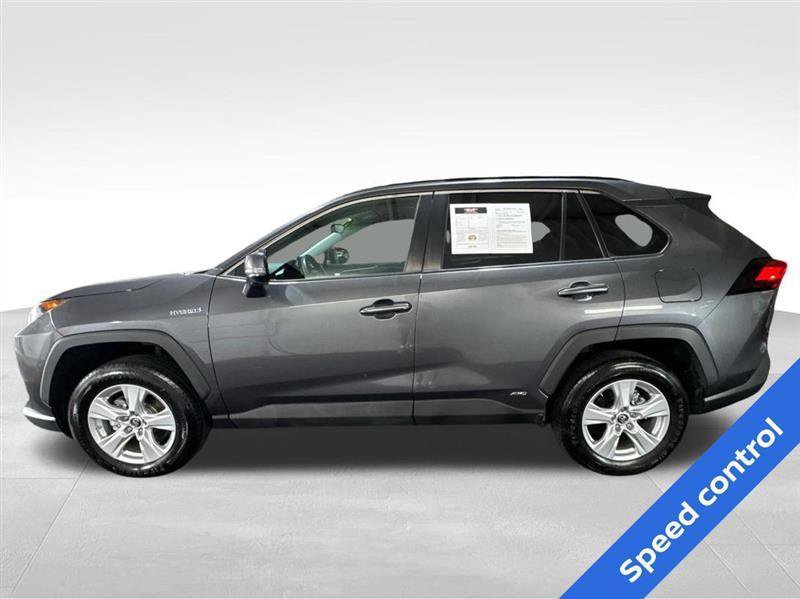 Used 2020 Toyota RAV4 LE AWD/4WD image 8