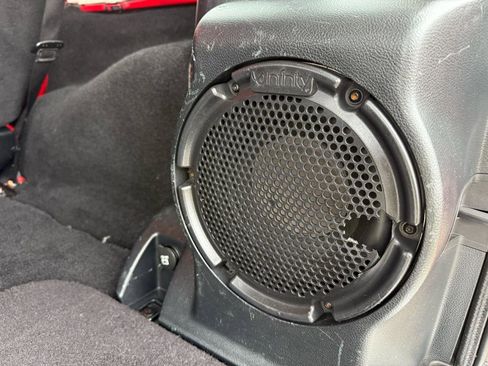 Used 2014 Jeep Wrangler Unlimited Sahara w/ Dual Top Group image 18