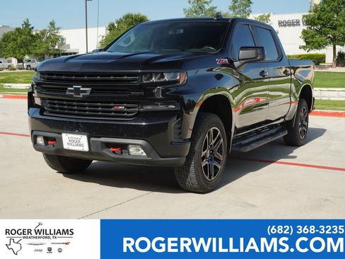 Used 2021 Chevrolet Silverado 1500 LT Trail Boss w/ Bed Protection Package AWD/4WD image 1