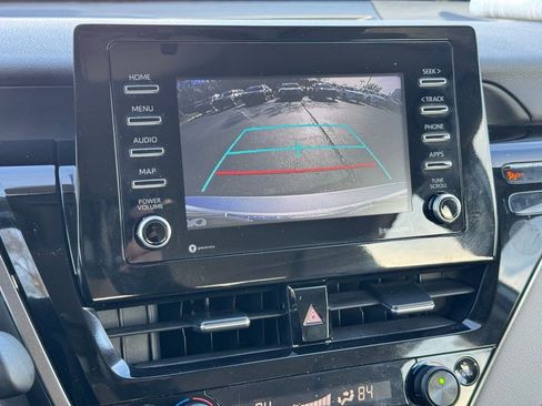 Used 2024 Toyota Camry SE image 27