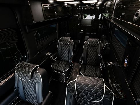 Used 2024 Mercedes-Benz Sprinter 3500 image 80