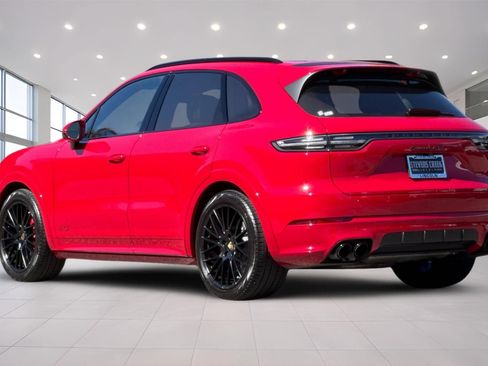 Used 2022 Porsche Cayenne GTS AWD/4WD image 6