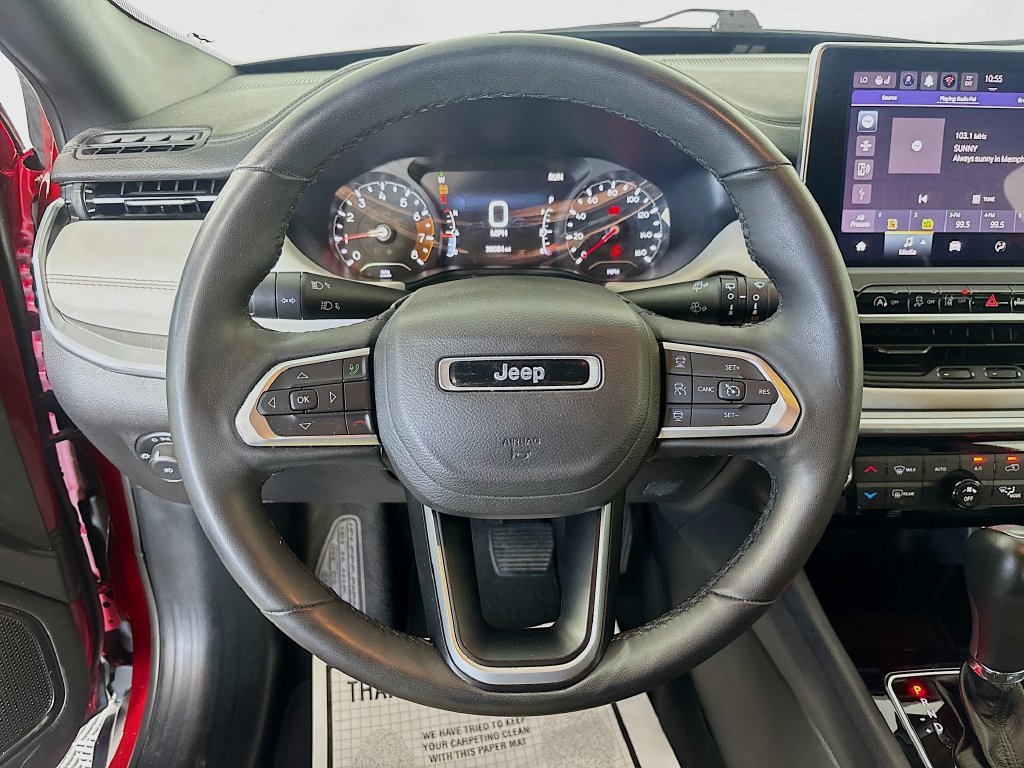 Used 2025 Jeep Compass Limited AWD/4WD image 12