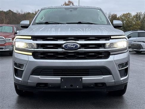 Used 2022 Ford Expedition Max Limited image 8