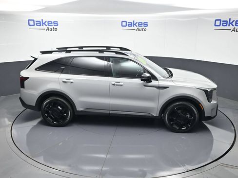 Certified 2026 Kia Sorento SX AWD/4WD image 57