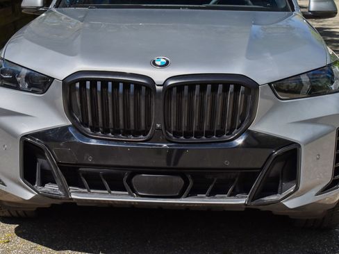 Used 2024 BMW X5 sDrive40i w/ M Sport Package RWD image 13