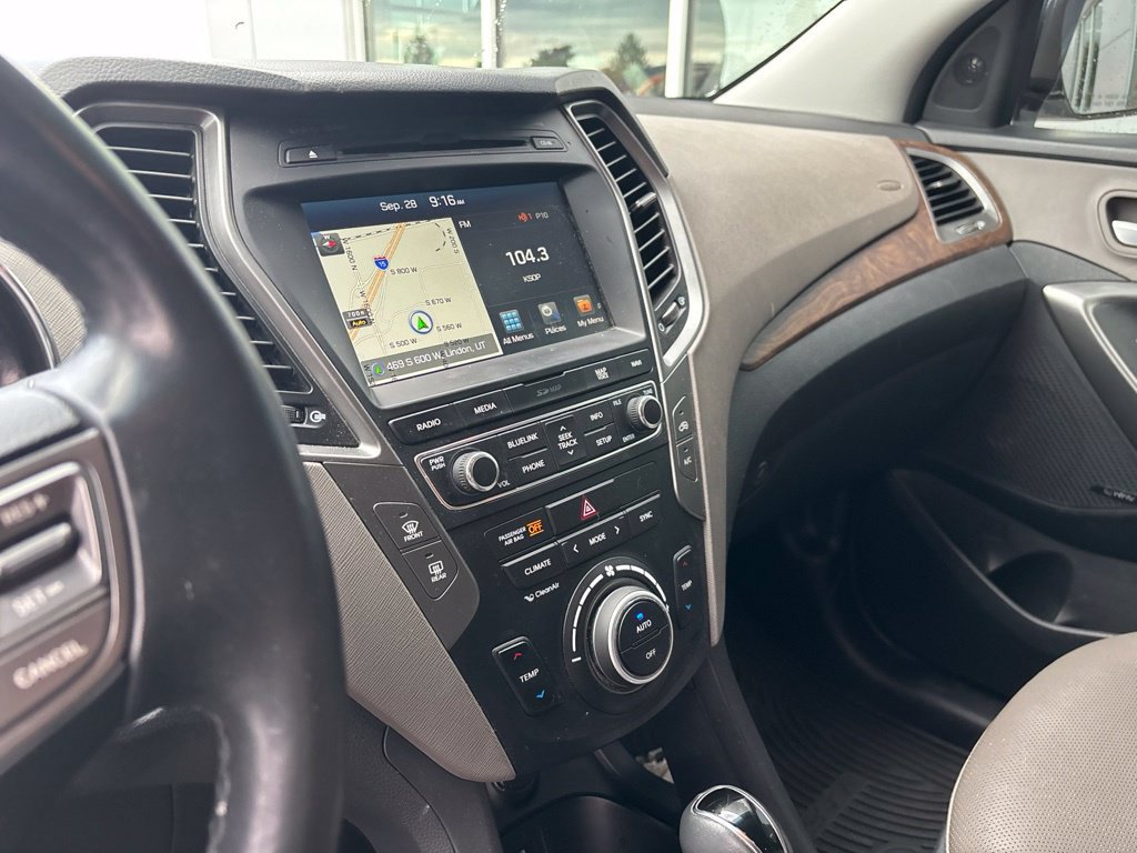 Used 2018 Hyundai Santa Fe Sport w/ 2.0T Ultimate Tech Package 05 AWD/4WD image 6