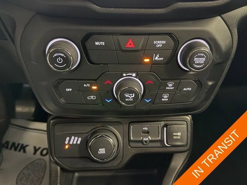Certified 2022 Jeep Renegade Limited AWD/4WD image 14
