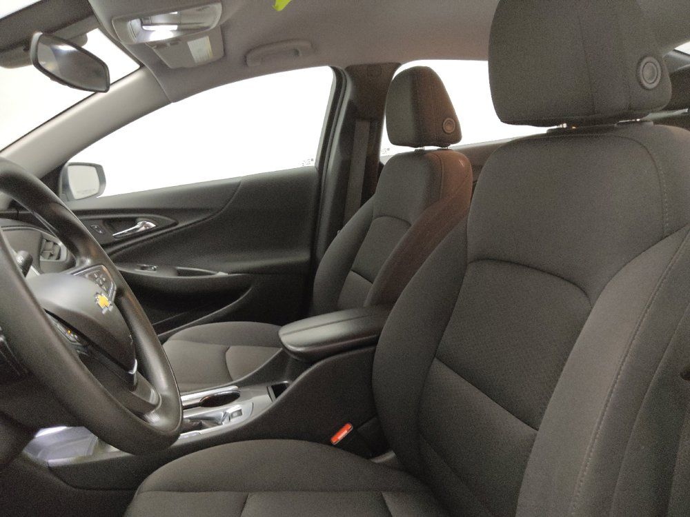 Used 2025 Chevrolet Malibu LT FWD image 17