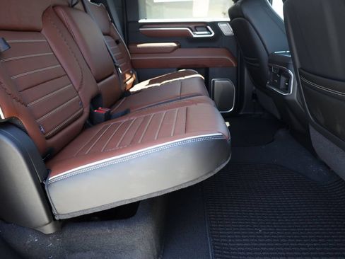 New 2026 GMC Sierra 3500 Denali Ultimate AWD/4WD image 19
