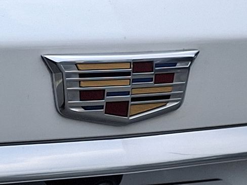 Certified 2023 Cadillac XT6 Premium Luxury w/ Platinum Package image 28